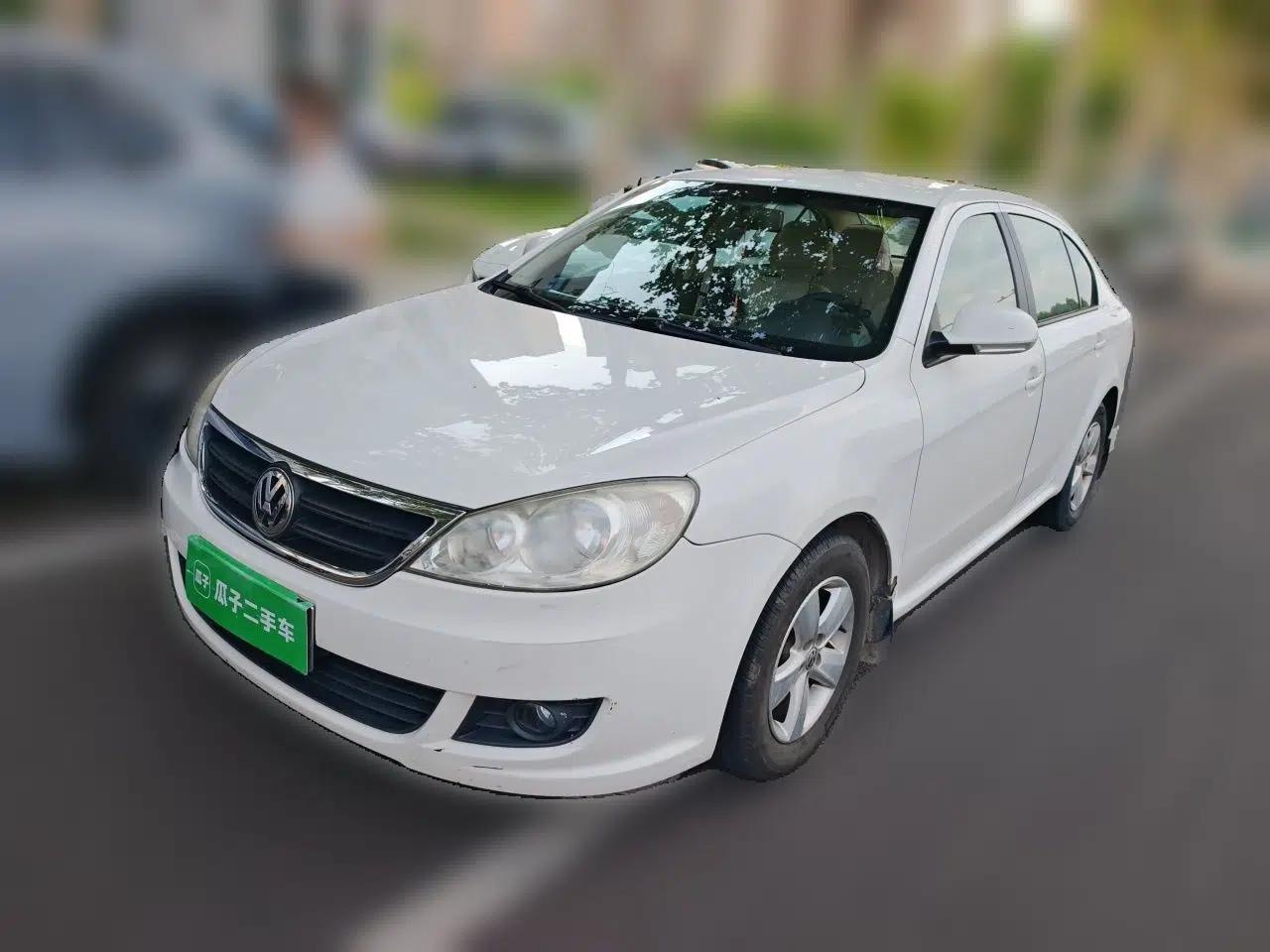 Volkswagen Lavida 2011 1.6L Automatic PinYou Edition — миниатюра 1