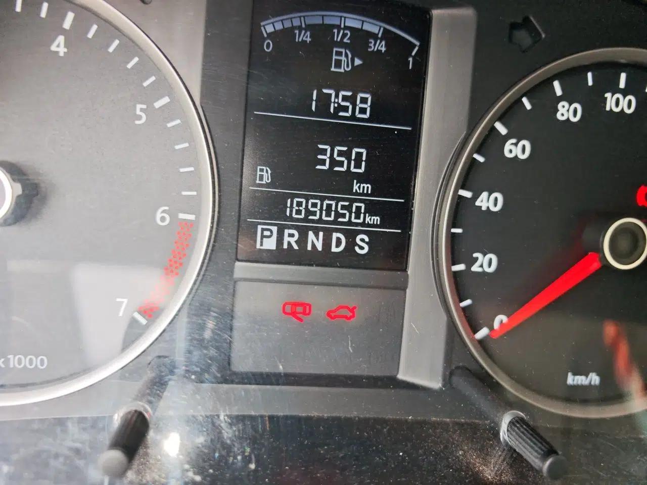 Volkswagen Lavida 2011 1.6L Automatic PinYou Edition — миниатюра 12
