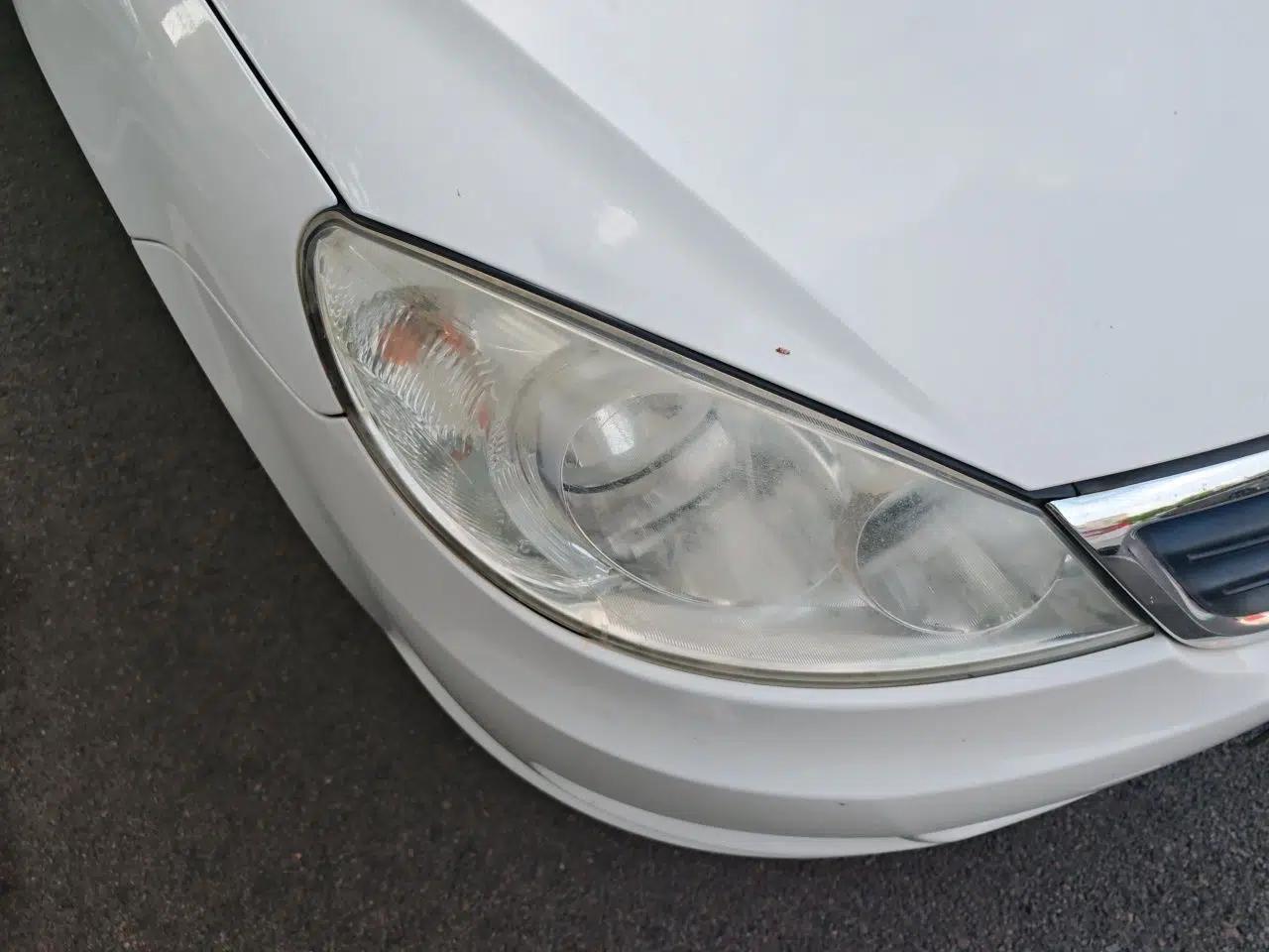 Volkswagen Lavida 2011 1.6L Automatic PinYou Edition — миниатюра 7