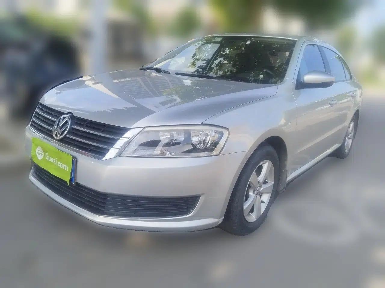 Volkswagen Lavida 2013 1.6L Automatic Fashion Edition — миниатюра 1