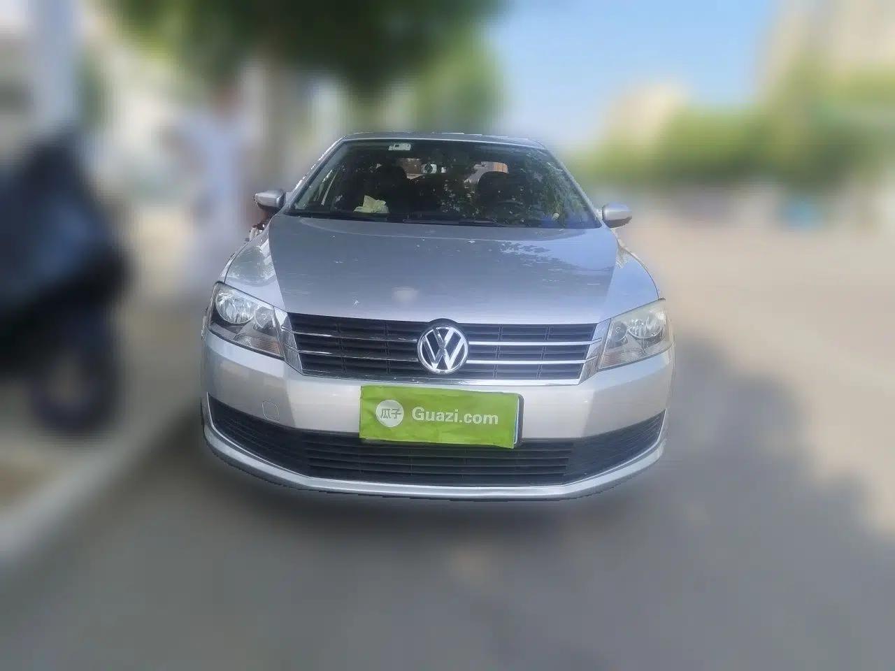 Volkswagen Lavida 2013 1.6L Automatic Fashion Edition — миниатюра 2
