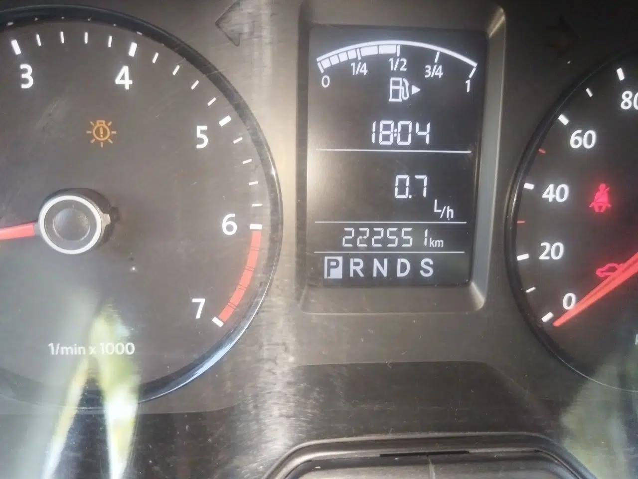 Volkswagen Lavida 2013 1.6L Automatic Fashion Edition — миниатюра 12