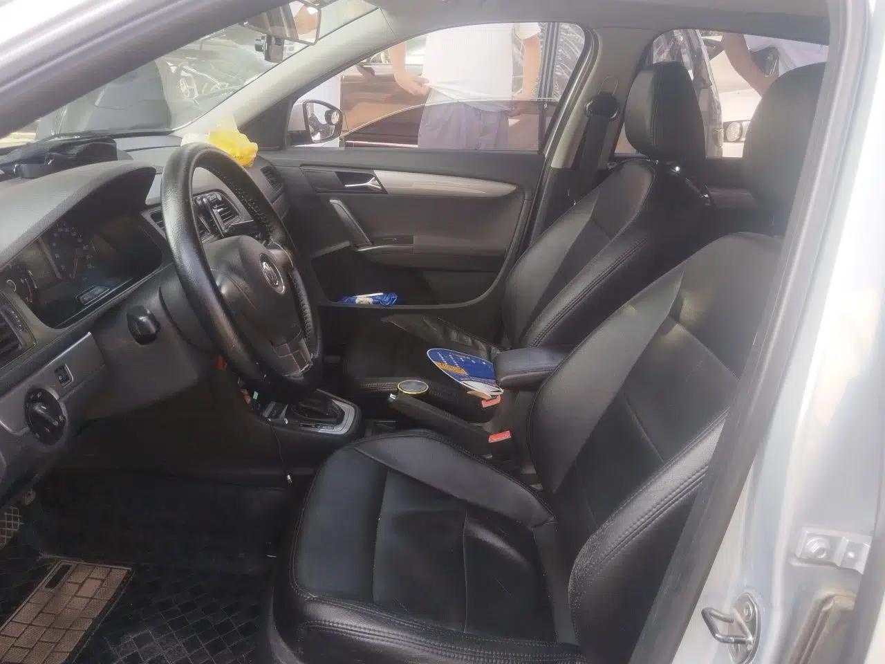 Volkswagen Lavida 2013 1.6L Automatic Fashion Edition — миниатюра 15