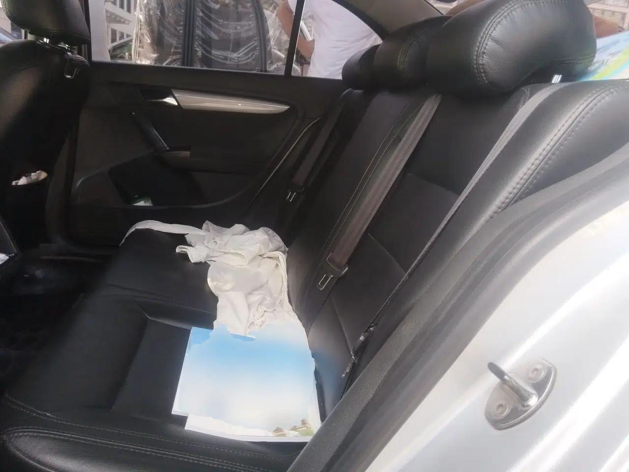 Volkswagen Lavida 2013 1.6L Automatic Fashion Edition — миниатюра 17