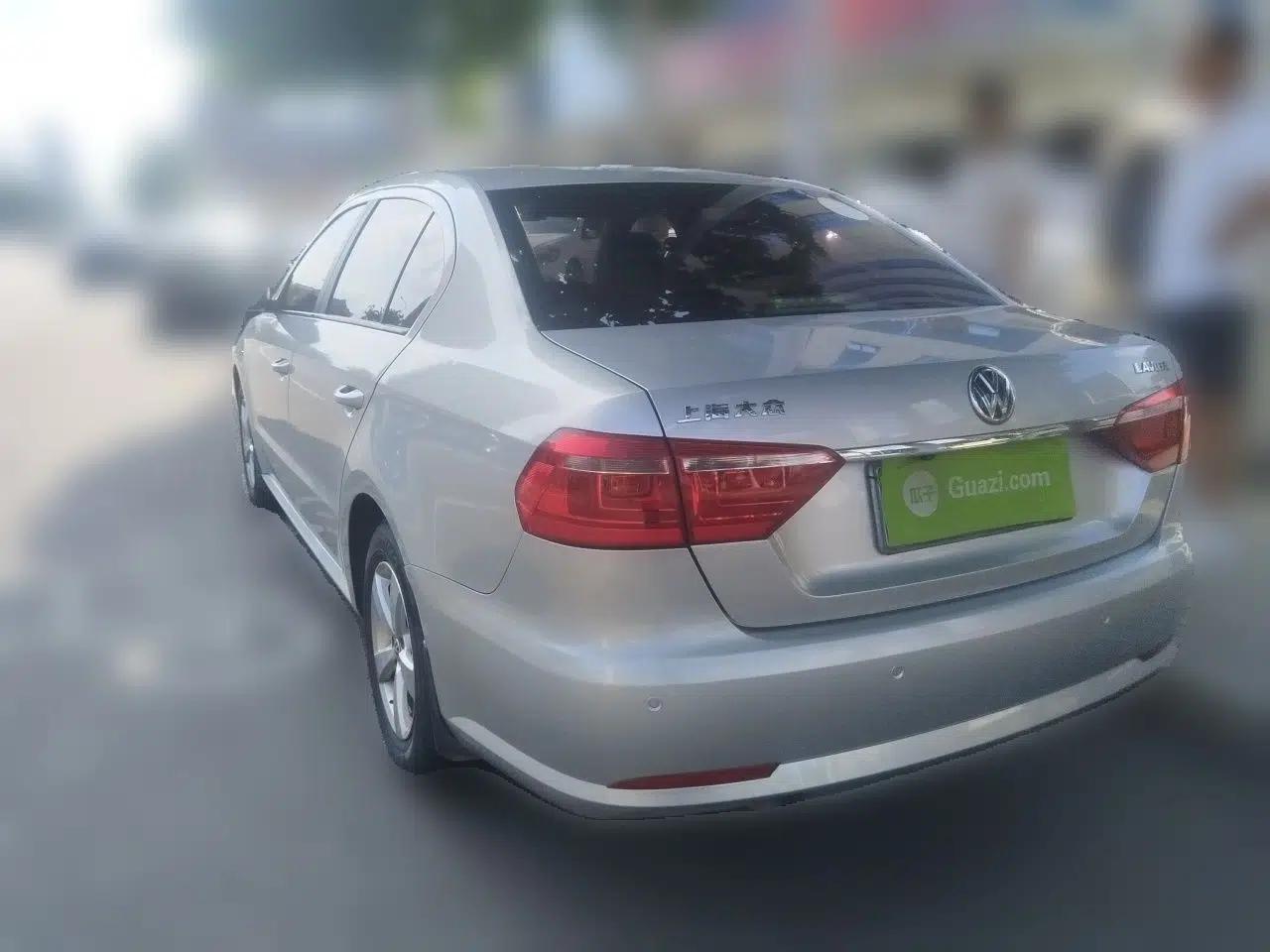 Volkswagen Lavida 2013 1.6L Automatic Fashion Edition — миниатюра 4