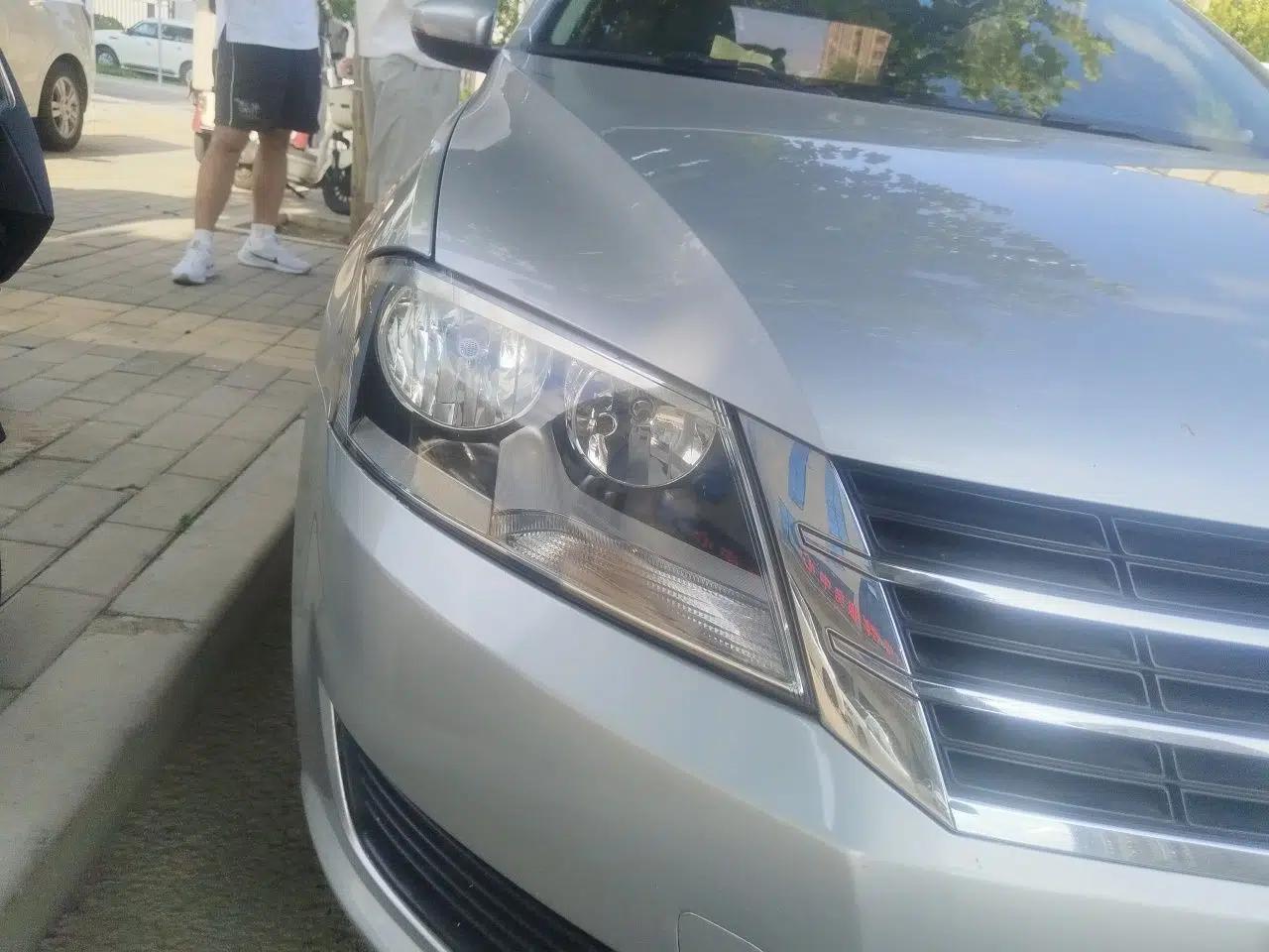 Volkswagen Lavida 2013 1.6L Automatic Fashion Edition — миниатюра 7