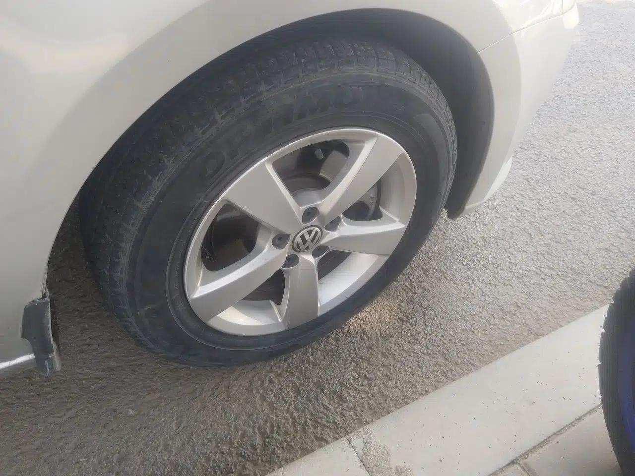 Volkswagen Lavida 2013 1.6L Automatic Fashion Edition — миниатюра 8