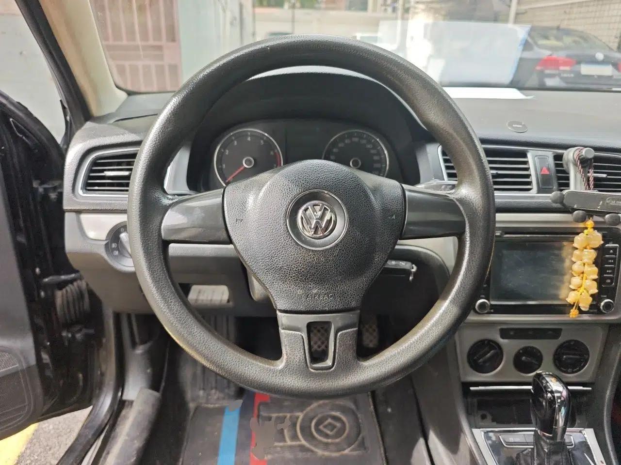 Volkswagen Lavida 2013 1.4TSI DSG Comfort Edition — миниатюра 10