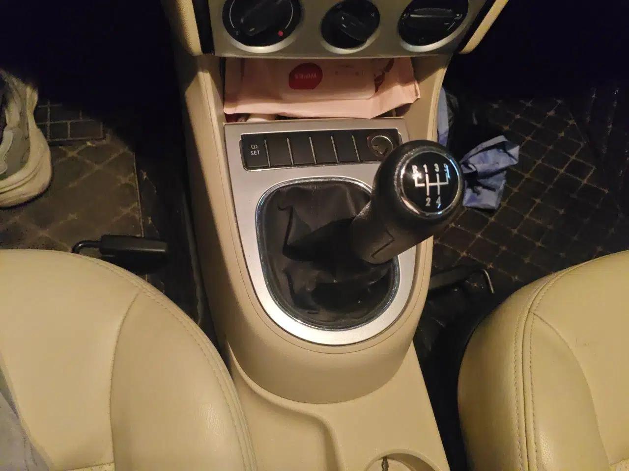 Volkswagen Lavida 2011 1.4 TSI Manual Prestige Edition — миниатюра 14