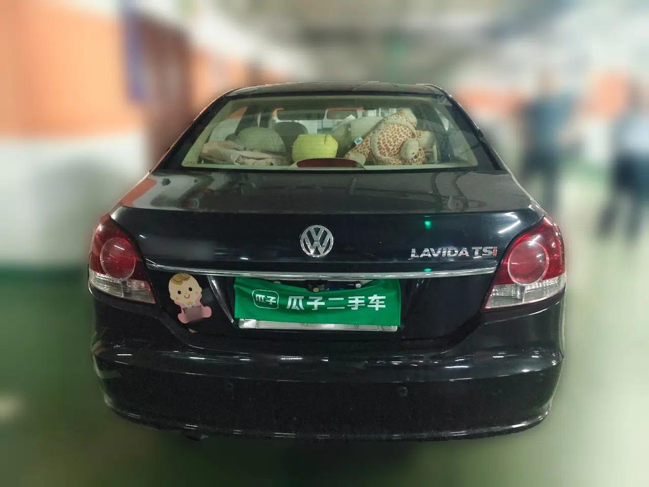 Volkswagen Lavida 2011 1.4 TSI Manual Prestige Edition — миниатюра 5