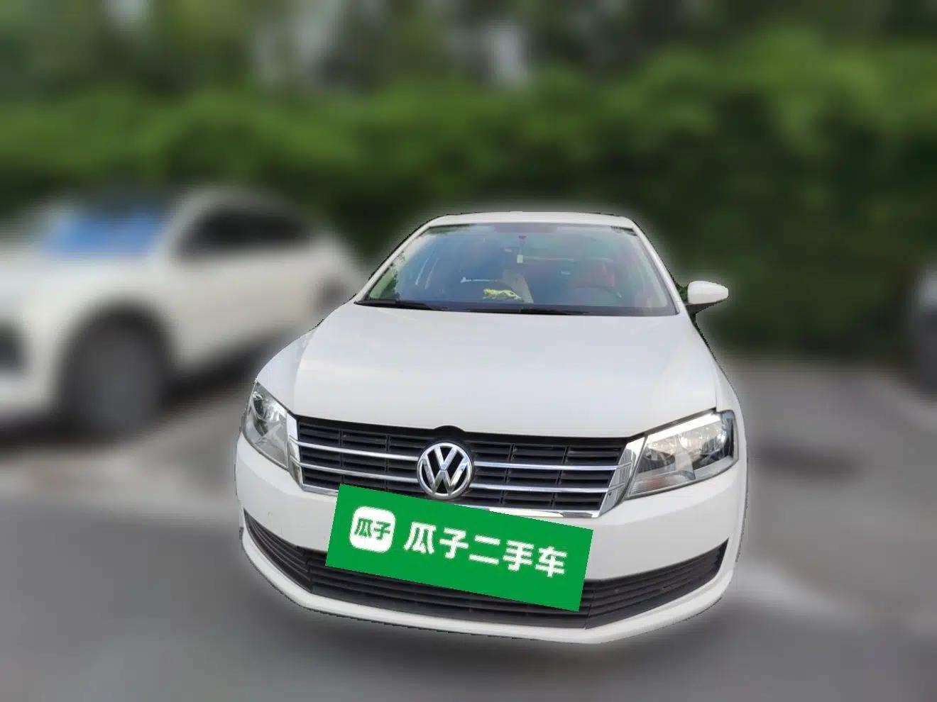 Volkswagen Lavida 2013 Revised Classic 1.6L Automatic Fashion Edition — миниатюра 2