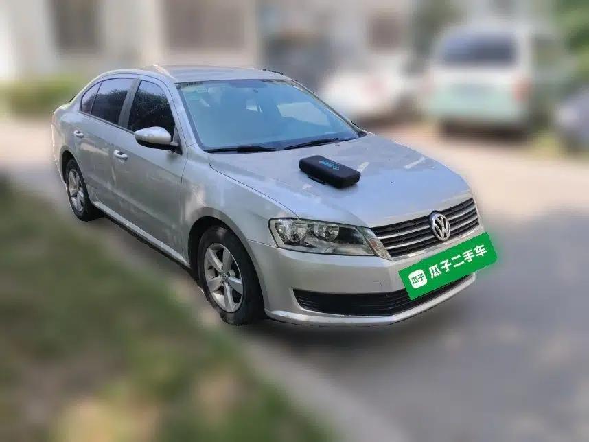 Volkswagen Lavida 2013 Revised Classic 1.6L Automatic Fashion Edition — миниатюра 3