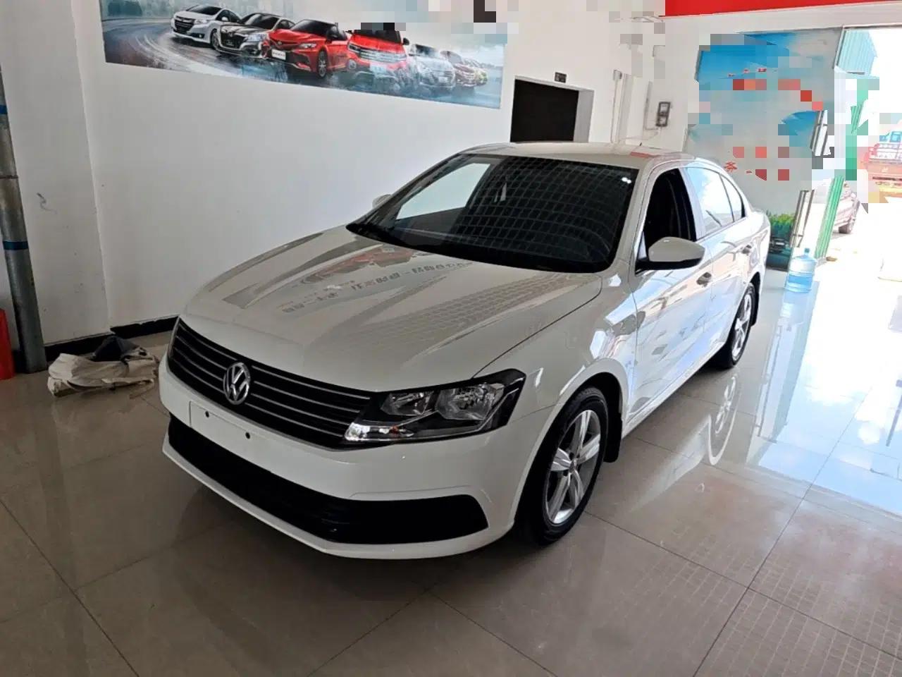 Volkswagen Lavida 2017 1.6L Automatic Fashion Edition — миниатюра 1