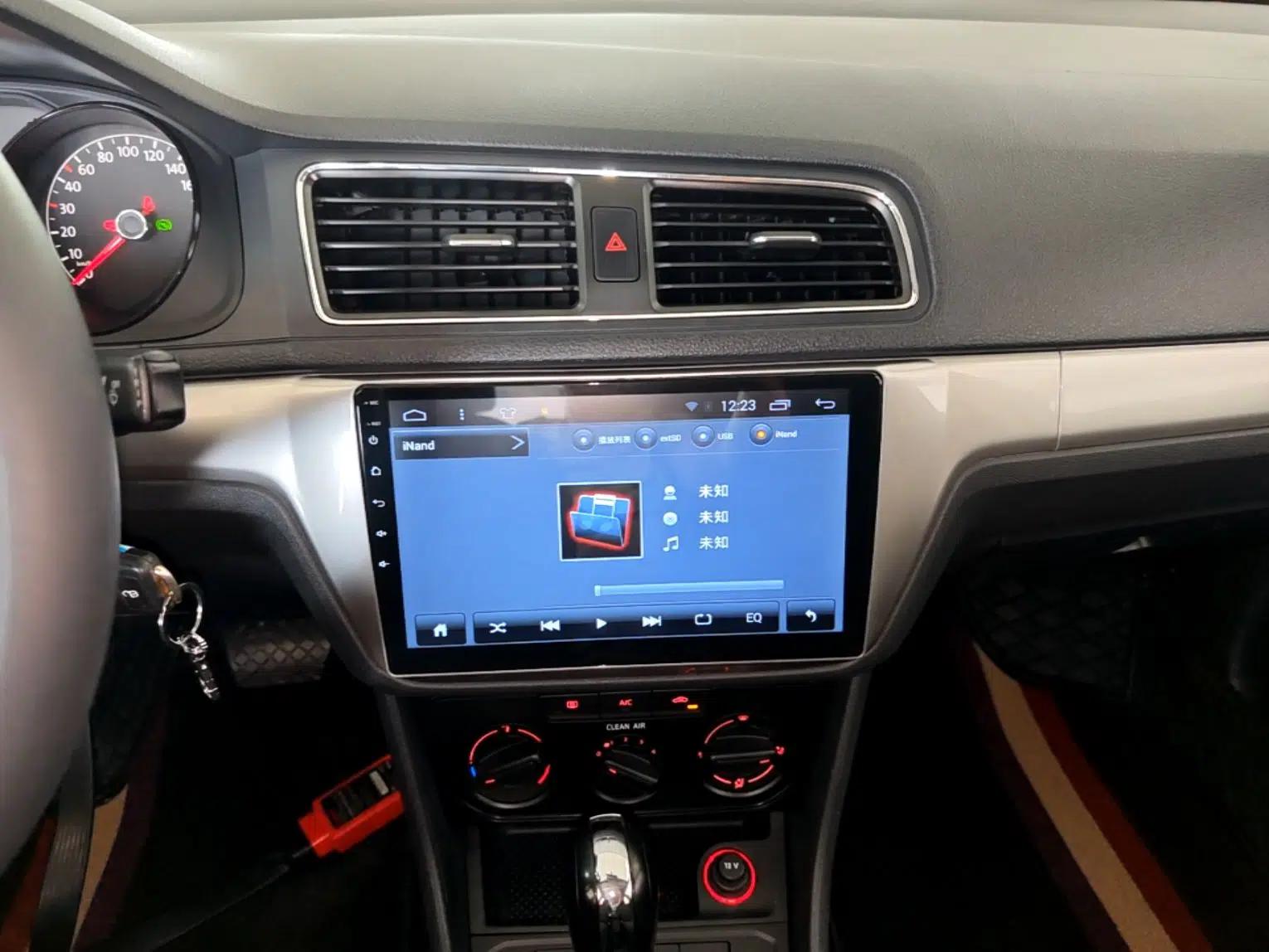 Volkswagen Lavida 2017 1.6L Automatic Fashion Edition — миниатюра 15