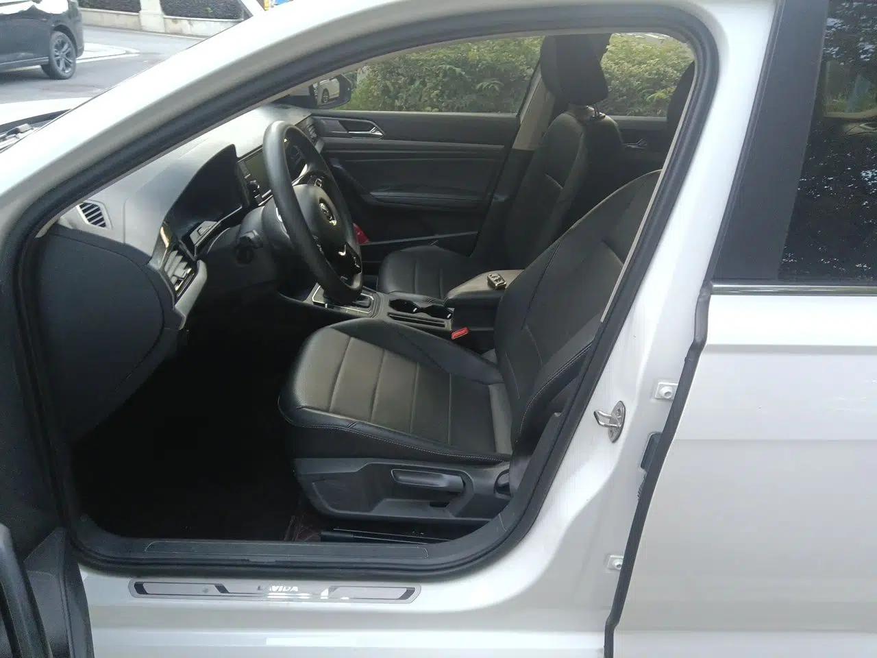 Volkswagen Lavida 2019 1.5L Automatic Comfort Edition China VI Standard — миниатюра 15