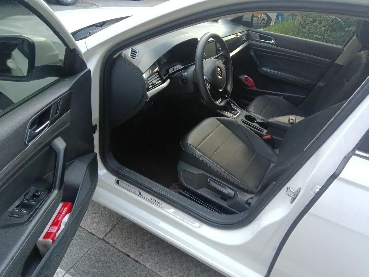 Volkswagen Lavida 2019 1.5L Automatic Comfort Edition China VI Standard — миниатюра 16
