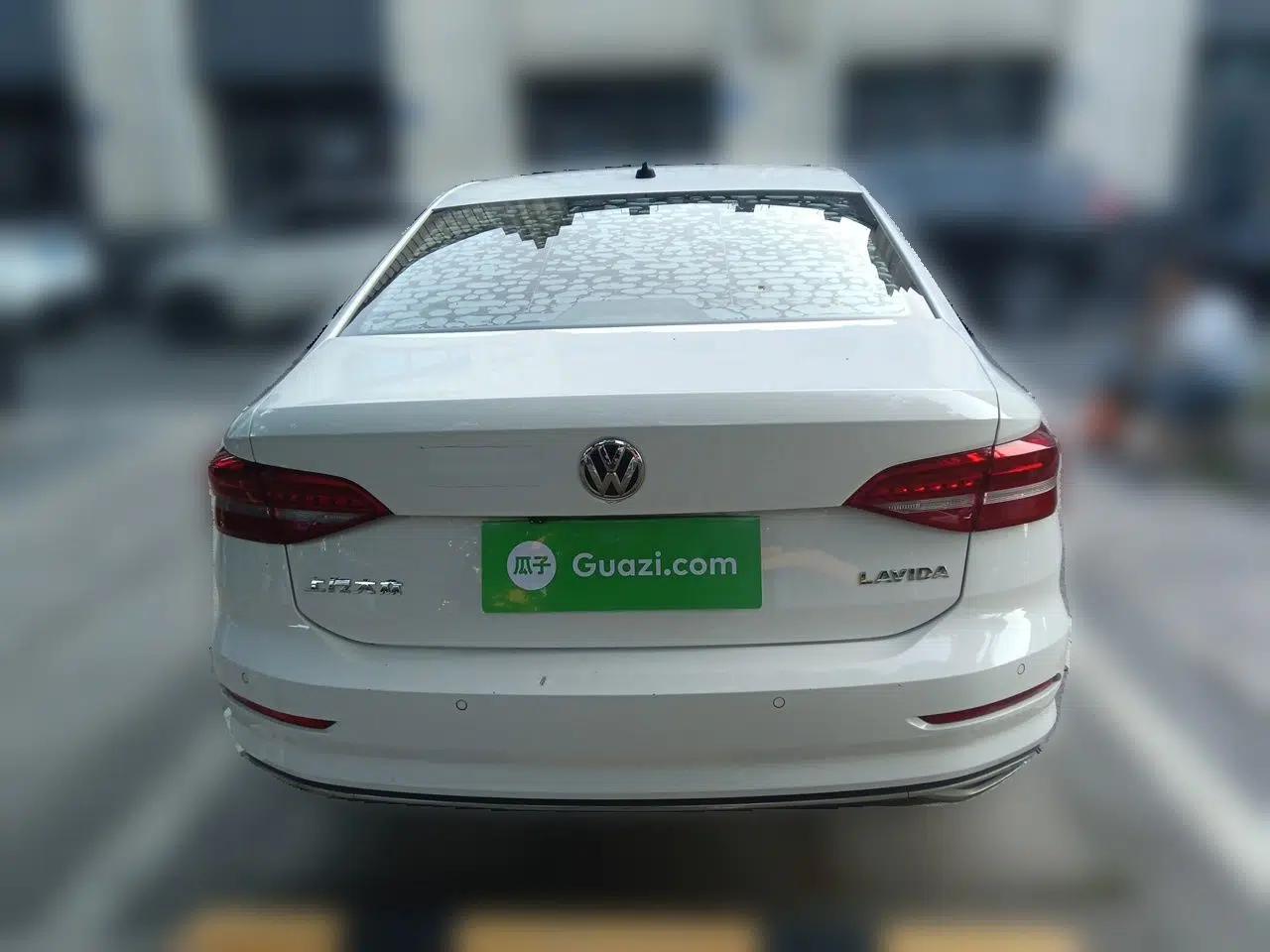 Volkswagen Lavida 2019 1.5L Automatic Comfort Edition China VI Standard — миниатюра 5
