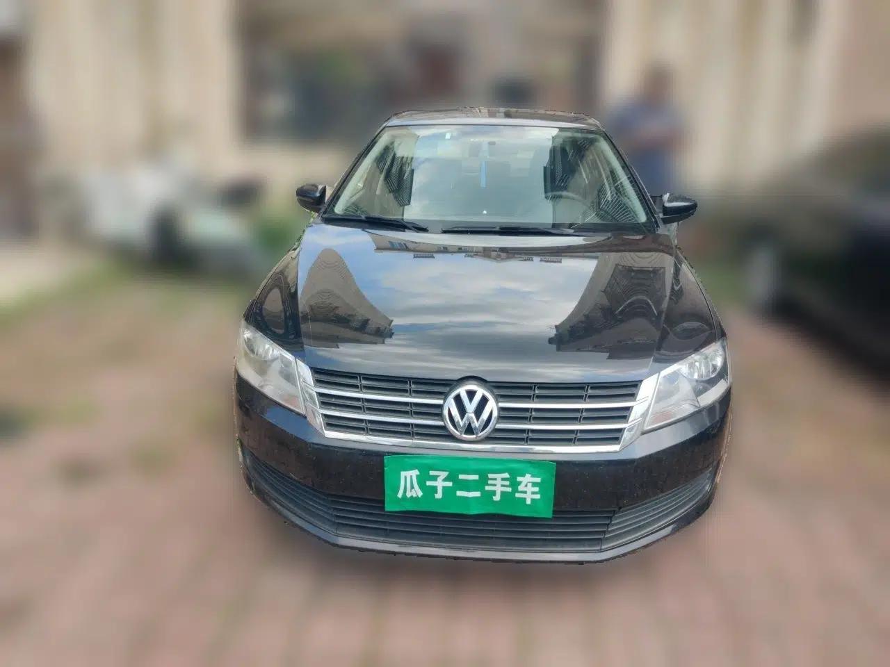 Volkswagen Lavida 2013 Revised Classic 1.6L Automatic Fashion Edition — миниатюра 2