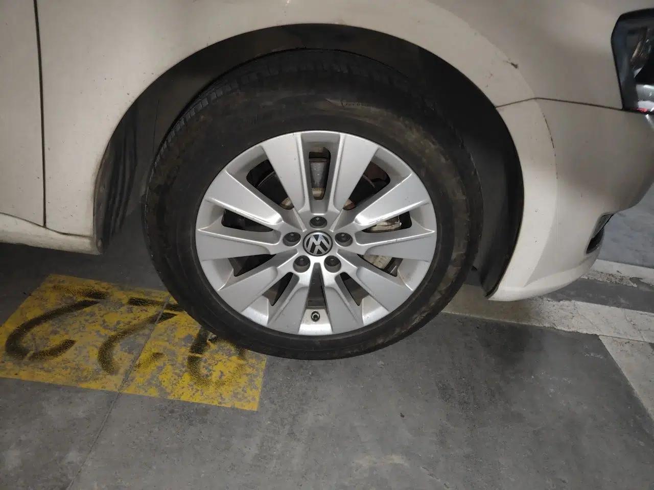 Volkswagen Lavida 2013 Restyled Classic 1.6L Automatic Comfort Edition — миниатюра 8
