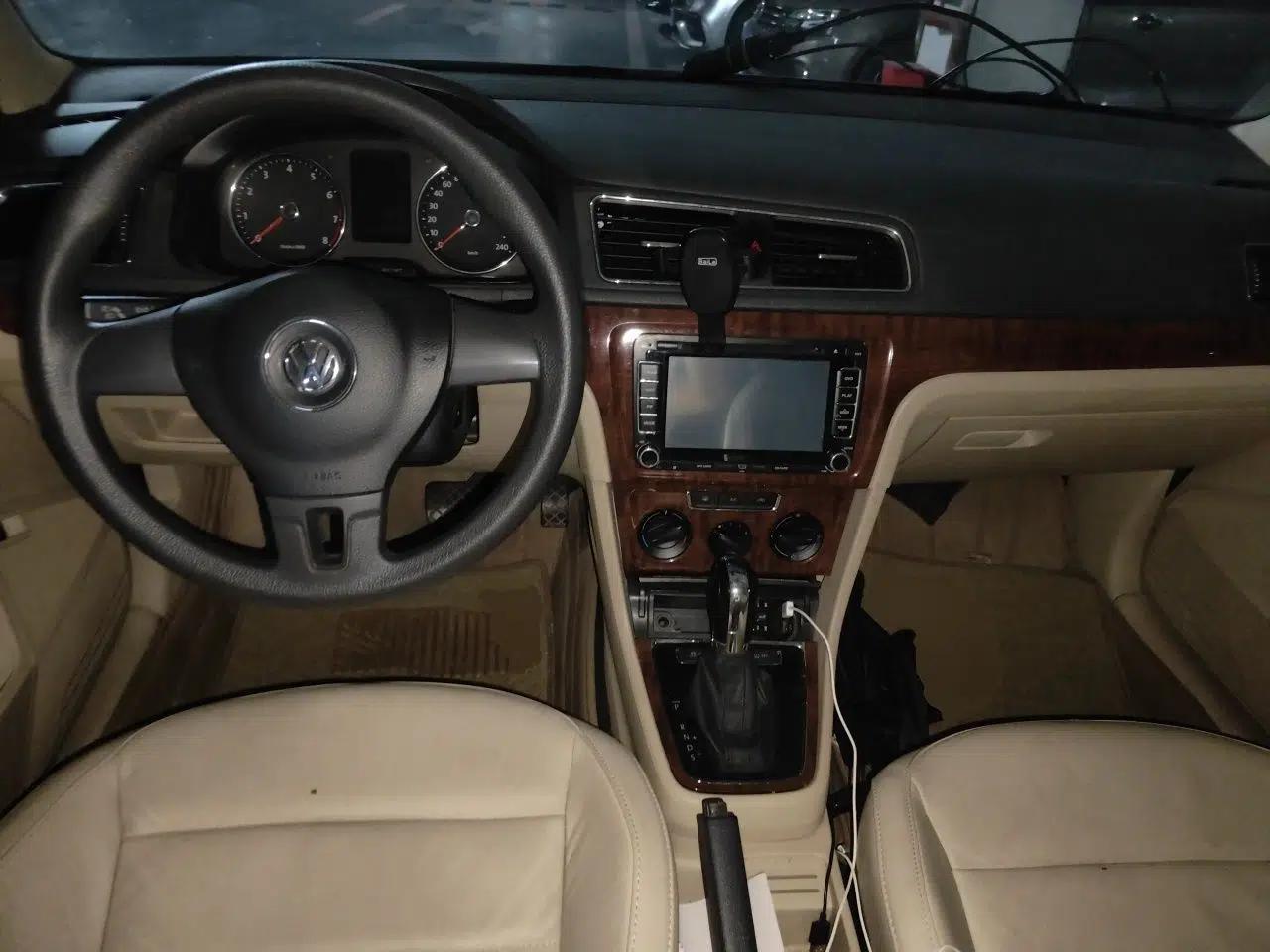 Volkswagen Lavida 2013 Restyled Classic 1.6L Automatic Comfort Edition — миниатюра 9