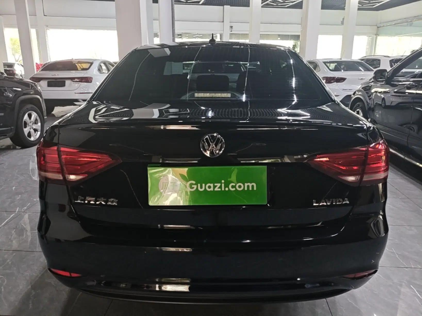 Volkswagen Lavida 2019 Lavida Start 1.5L Automatic Trendy Version China VI Standard — миниатюра 5