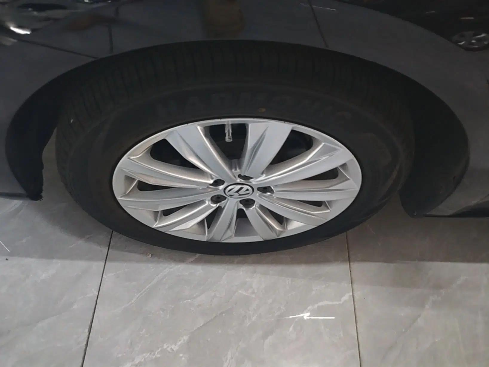 Volkswagen Lavida 2019 Lavida Start 1.5L Automatic Trendy Version China VI Standard — миниатюра 10
