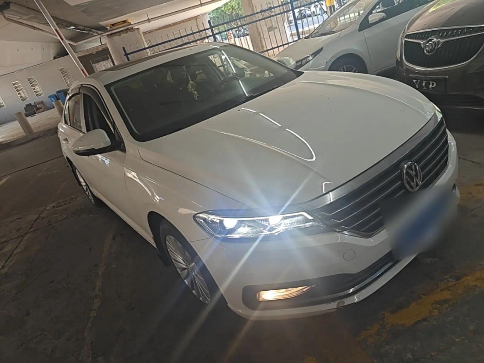 Volkswagen Lavida 2019 1.5L Automatic Comfort Edition China VI Standard — миниатюра 3