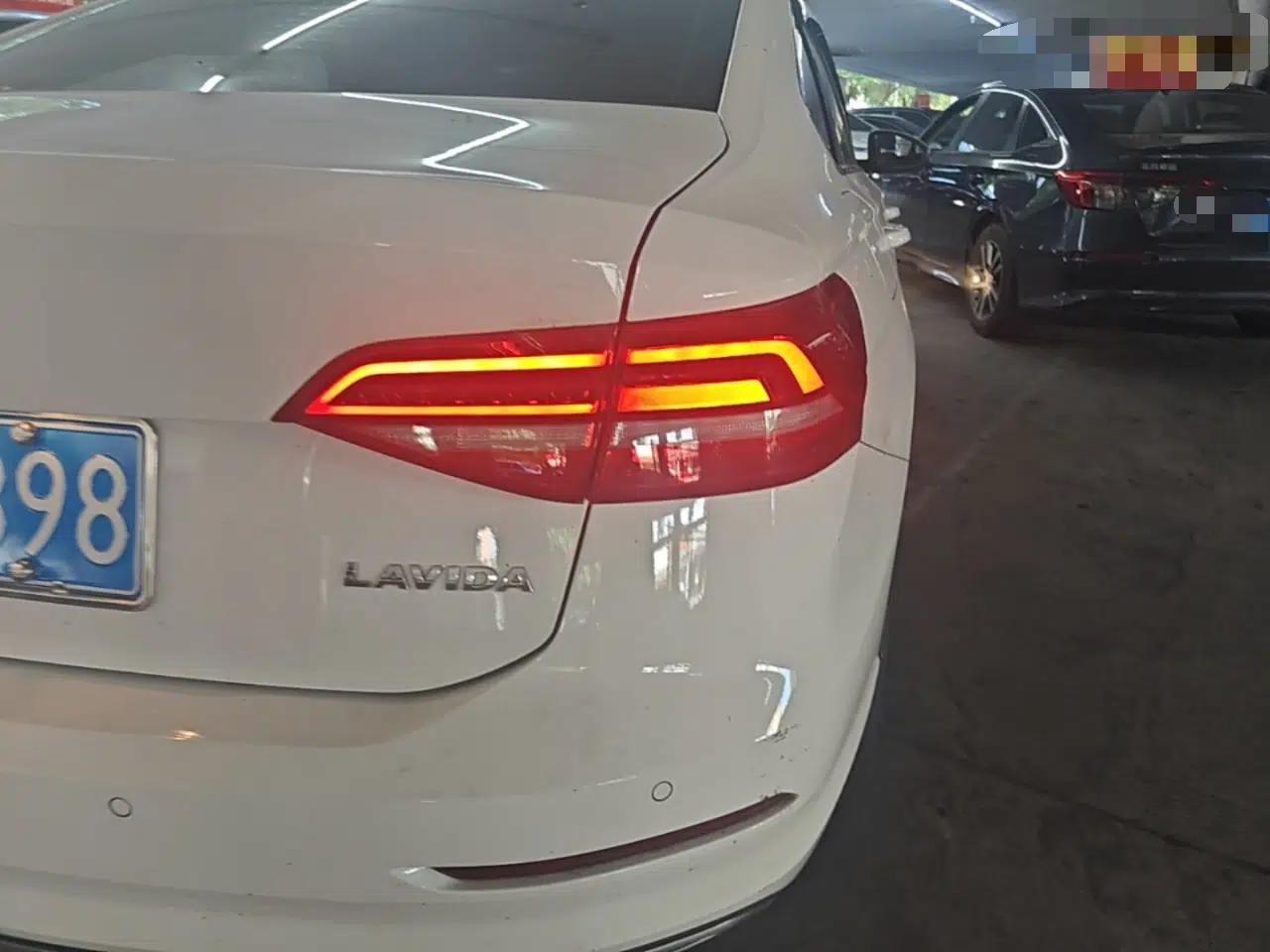 Volkswagen Lavida 2019 1.5L Automatic Comfort Edition China VI Standard — миниатюра 9
