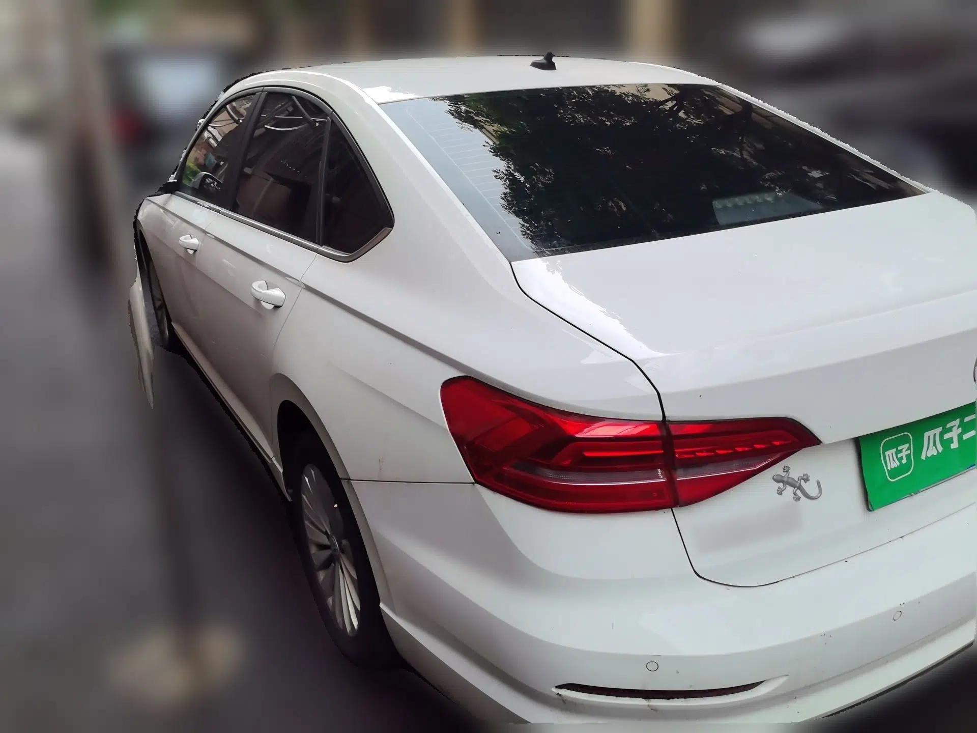 Volkswagen Lavida 2019 1.5L Automatic Comfort Edition China VI Standard — миниатюра 4