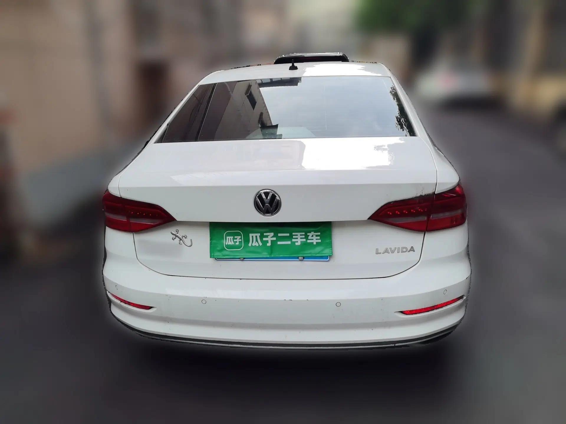 Volkswagen Lavida 2019 1.5L Automatic Comfort Edition China VI Standard — миниатюра 5
