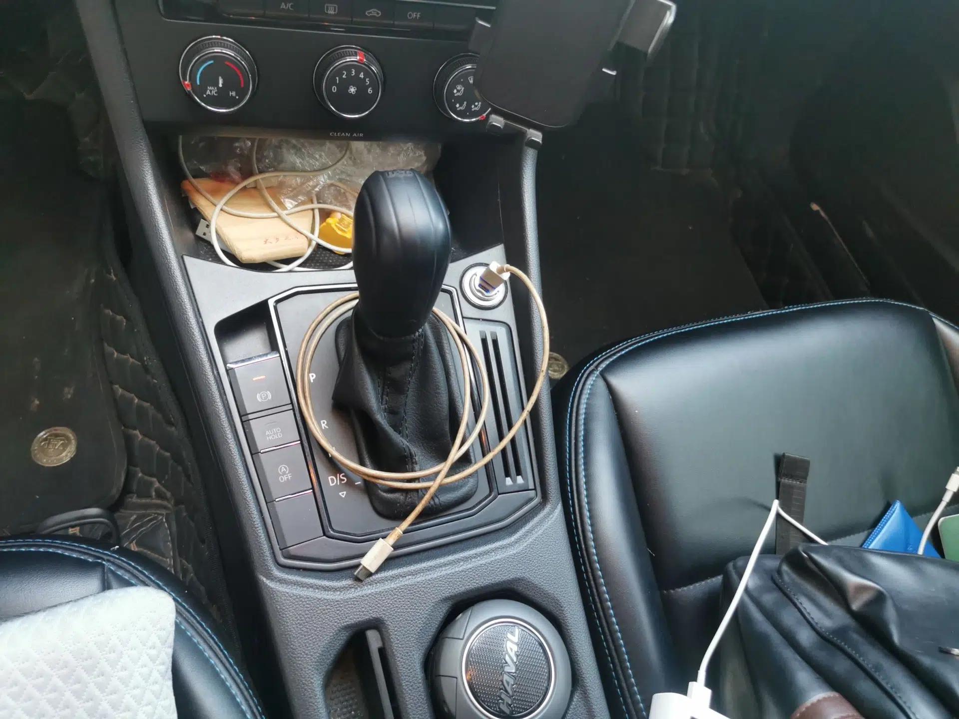 Volkswagen Lavida 2023 Revised 1.5L Automatic DeYi Edition — миниатюра 14