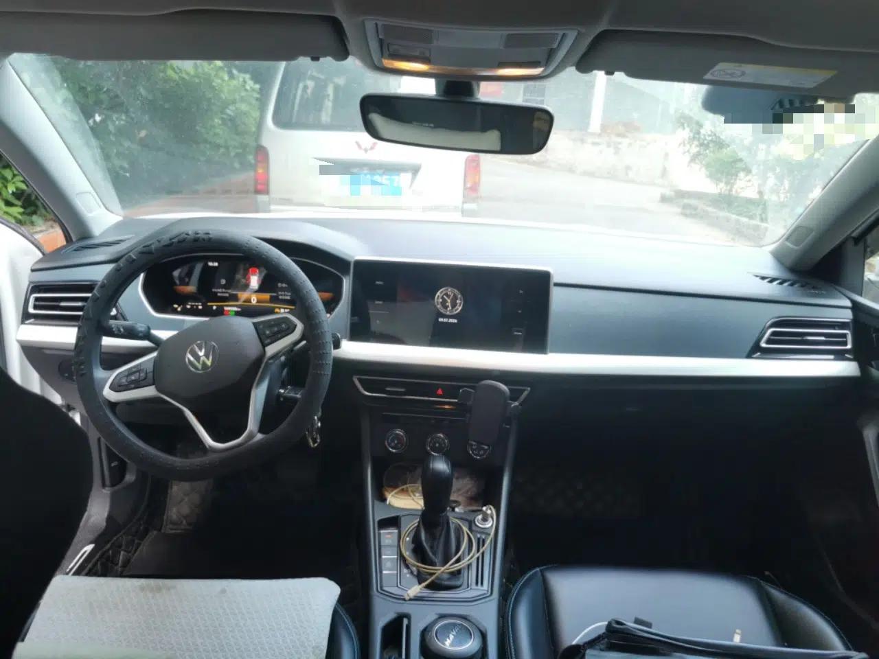 Volkswagen Lavida 2023 Revised 1.5L Automatic DeYi Edition — миниатюра 9