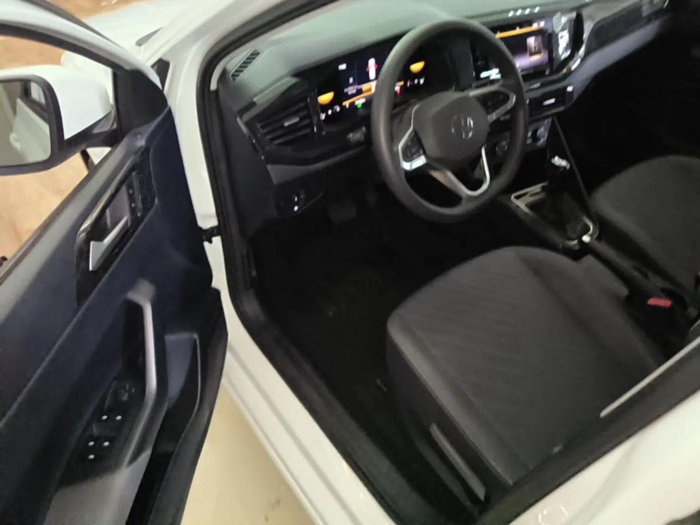 Volkswagen Lavida 2023 New Rui 1.5L Automatic New Yi Edition — миниатюра 18