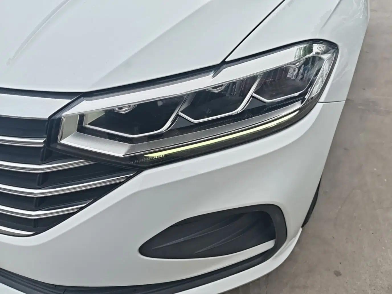 Volkswagen Lavida 2023 1.5L Automatic De Yi Edition — миниатюра 8