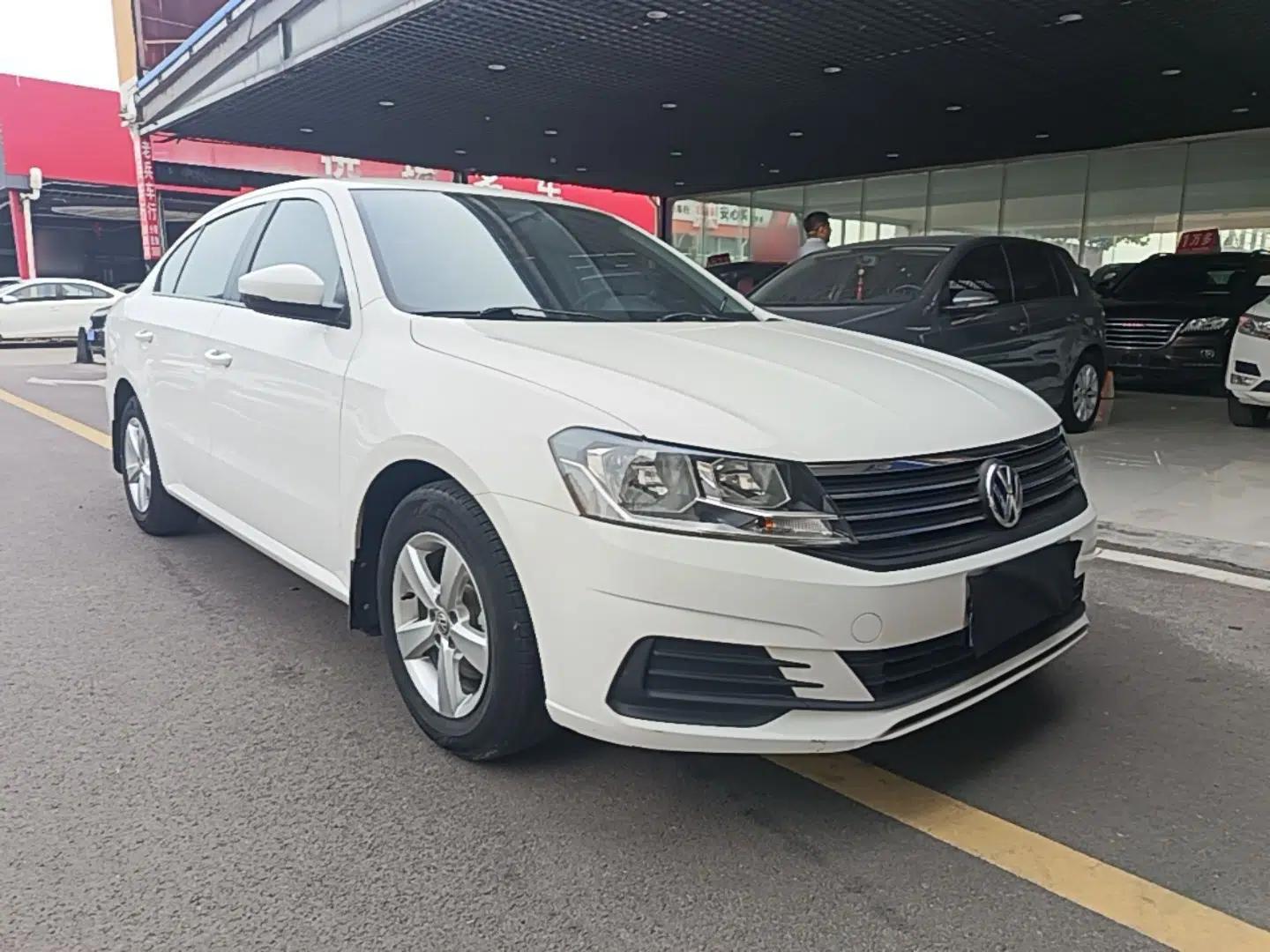 Volkswagen Lavida 2019 Lavida Start 1.5L Automatic Trendy Version China VI Standard — миниатюра 3