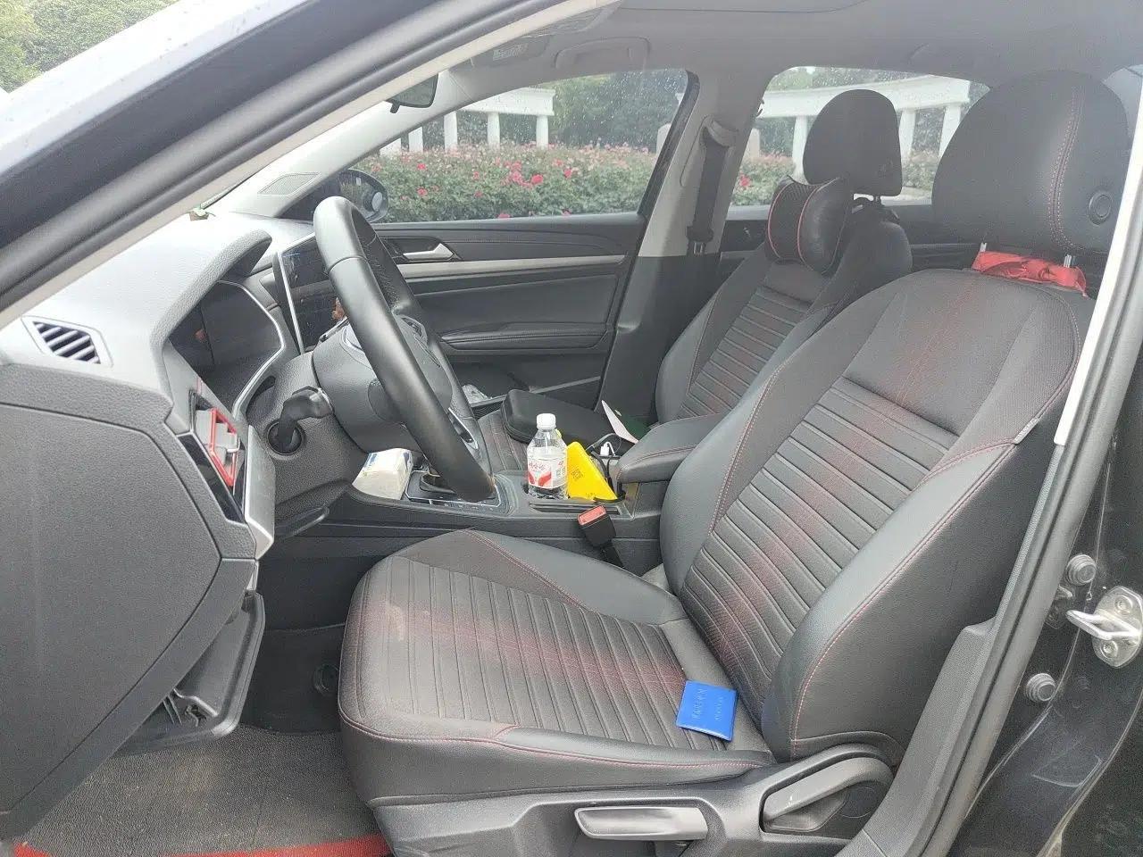 Volkswagen Lavida 2023 300TSI DSG Starry Full-Comfort Edition — миниатюра 15