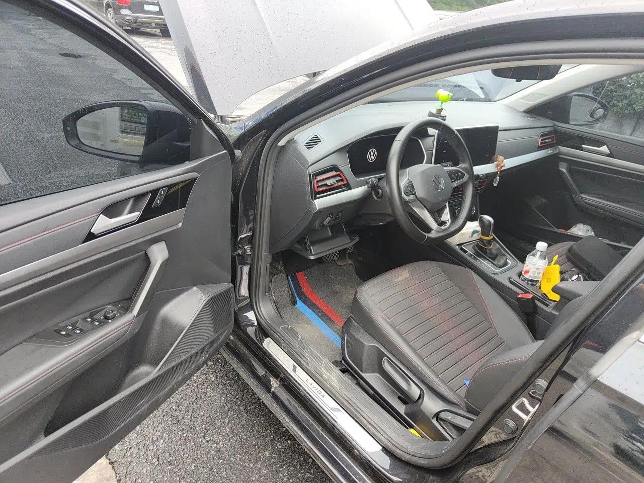 Volkswagen Lavida 2023 300TSI DSG Starry Full-Comfort Edition — миниатюра 16