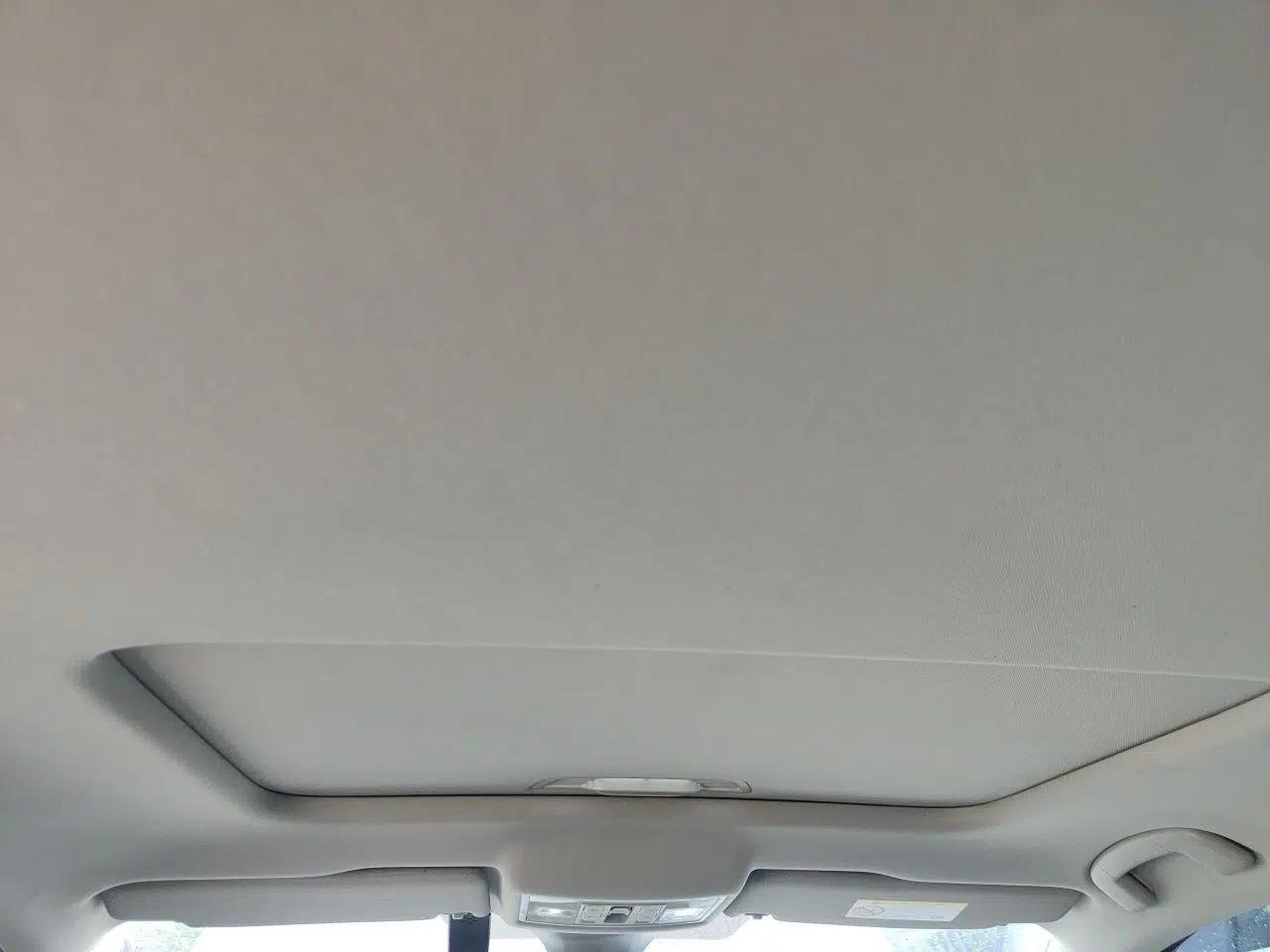 Volkswagen Lavida 2023 300TSI DSG Starry Full-Comfort Edition — миниатюра 18