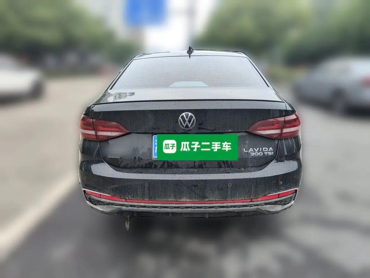 Volkswagen Lavida 2023 300TSI DSG Starry Full-Comfort Edition — миниатюра 5