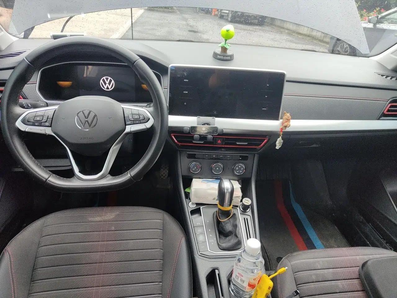 Volkswagen Lavida 2023 300TSI DSG Starry Full-Comfort Edition — миниатюра 9