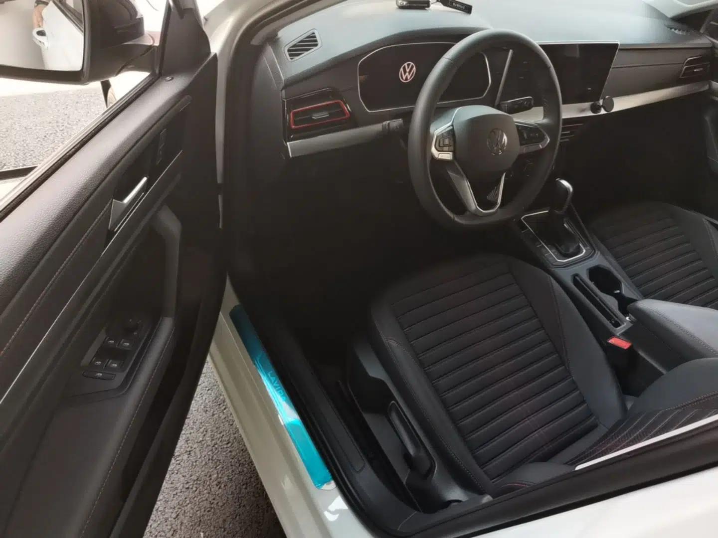 Volkswagen Lavida 2023 300TSI DSG Starry Full-Comfort Edition — миниатюра 18