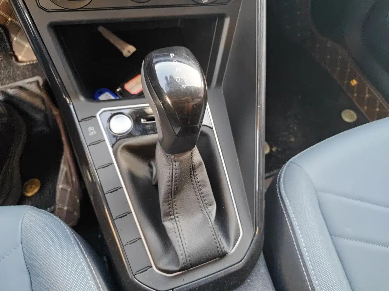 Volkswagen Lavida 2025 New Sharp 1.5L Outstanding New Vision Edition — миниатюра 13