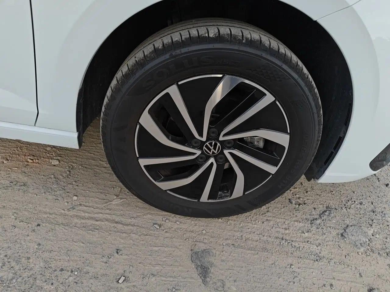 Volkswagen Lavida 2025 New Sharp 1.5L Outstanding New Vision Edition — миниатюра 8