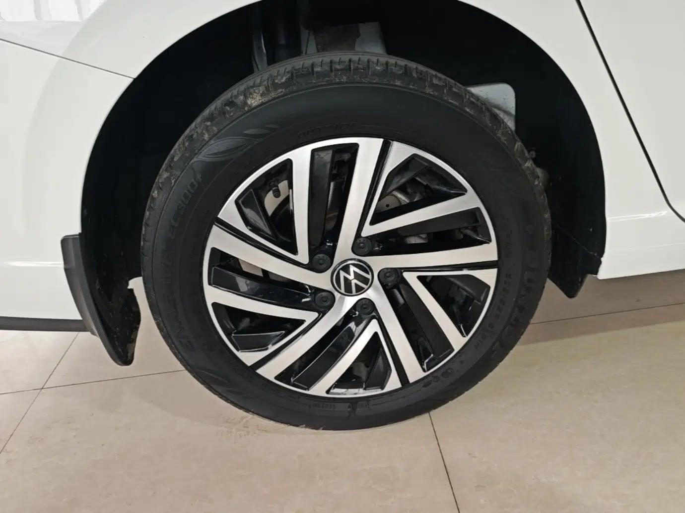 Volkswagen Lavida 2023 280TSI DSG Full-Comfort Edition — миниатюра 11