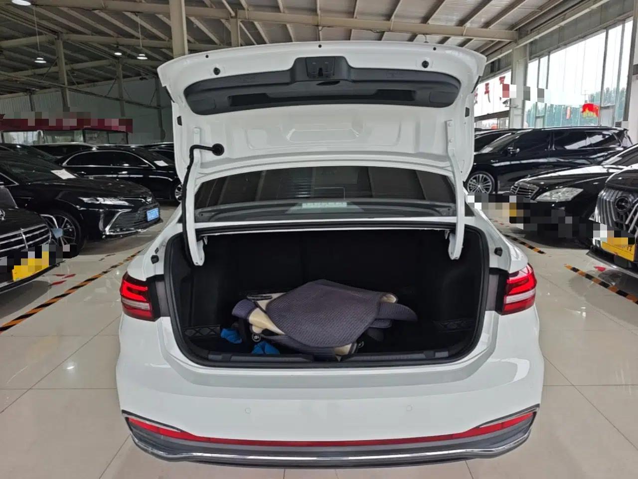 Volkswagen Lavida 2023 280TSI DSG Full-Comfort Edition — миниатюра 22
