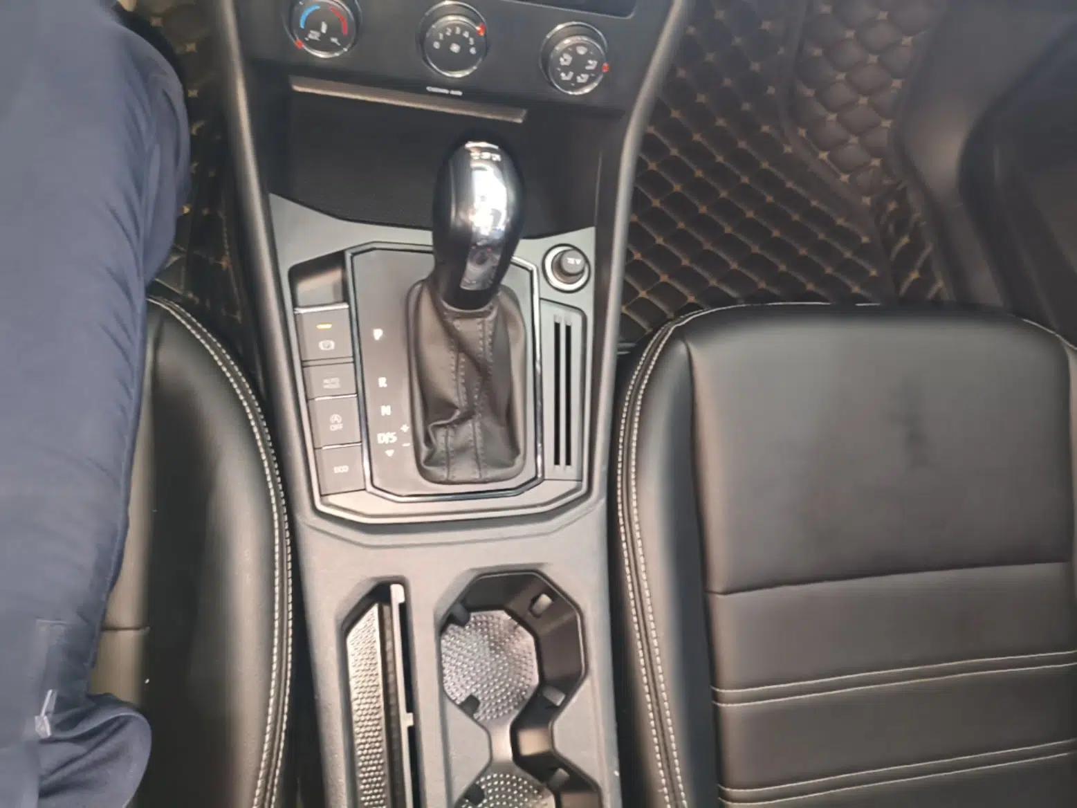 Volkswagen Lavida 2019 280TSI DSG Comfort Edition China VI standard — миниатюра 16