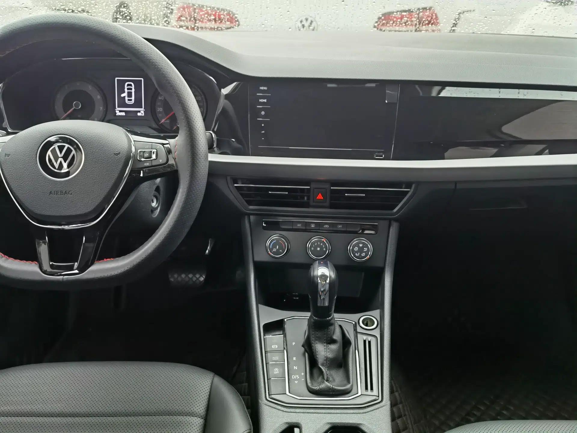 Volkswagen Lavida 2021 1.5L Automatic Comfort Edition — миниатюра 13
