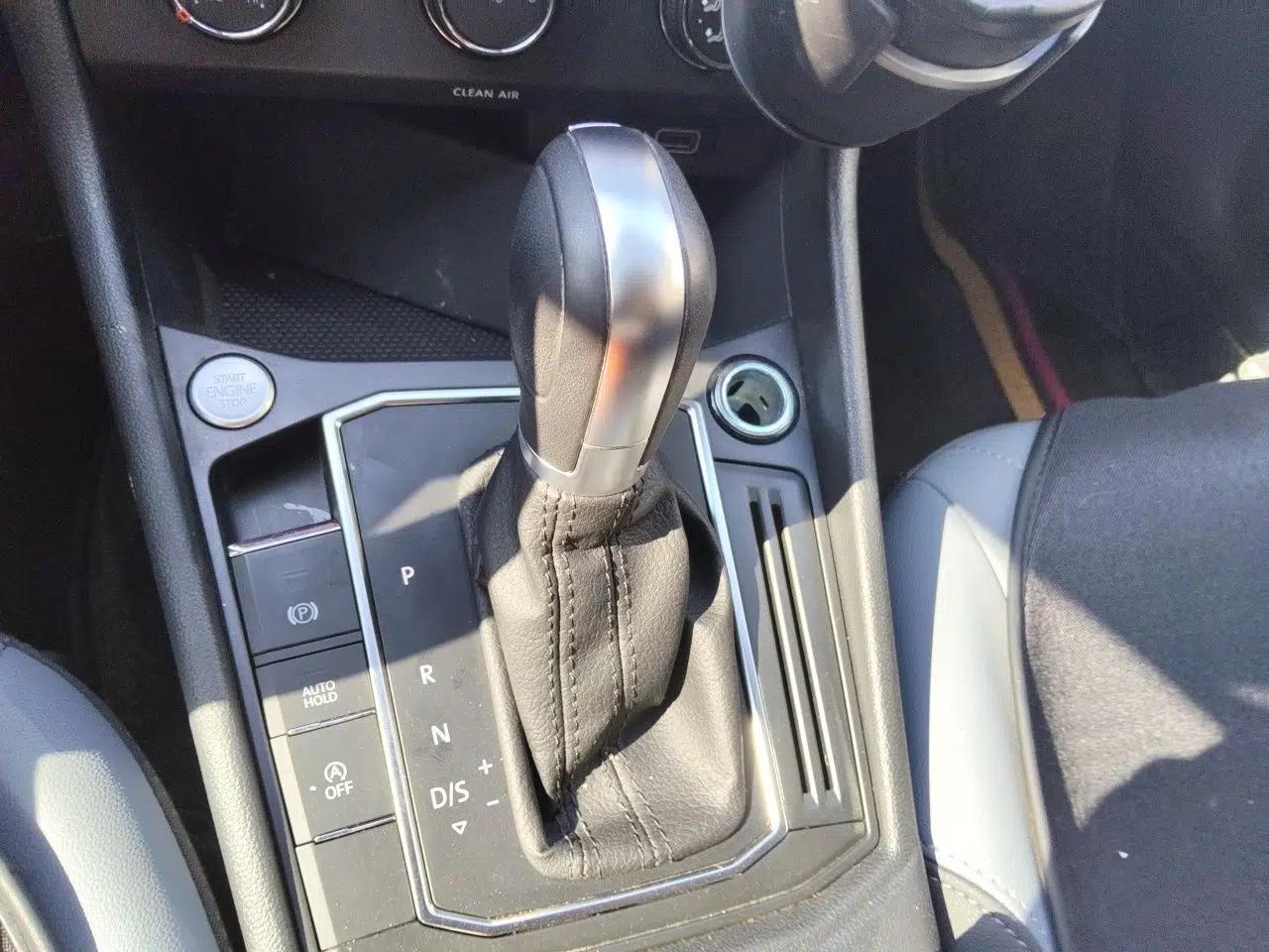Volkswagen Lavida 2024 1.5L Automatic 5 Million Edition — миниатюра 14