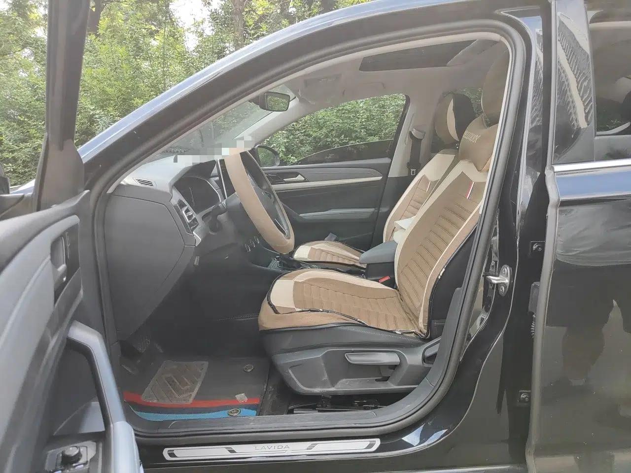 Volkswagen Lavida 2023 1.5L Automatic 5 Million Edition — миниатюра 16