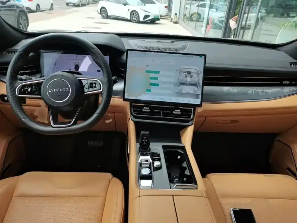 Lynk & Co 09 EM-P 2025 2.0TD EM-P AWD Max 5-seater — миниатюра 10